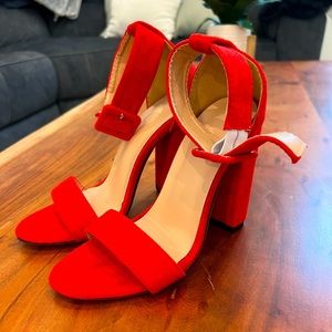 Women’s red heels, size 6